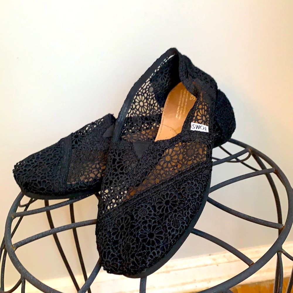Toms black mesh shoes ✨NWOT✨
